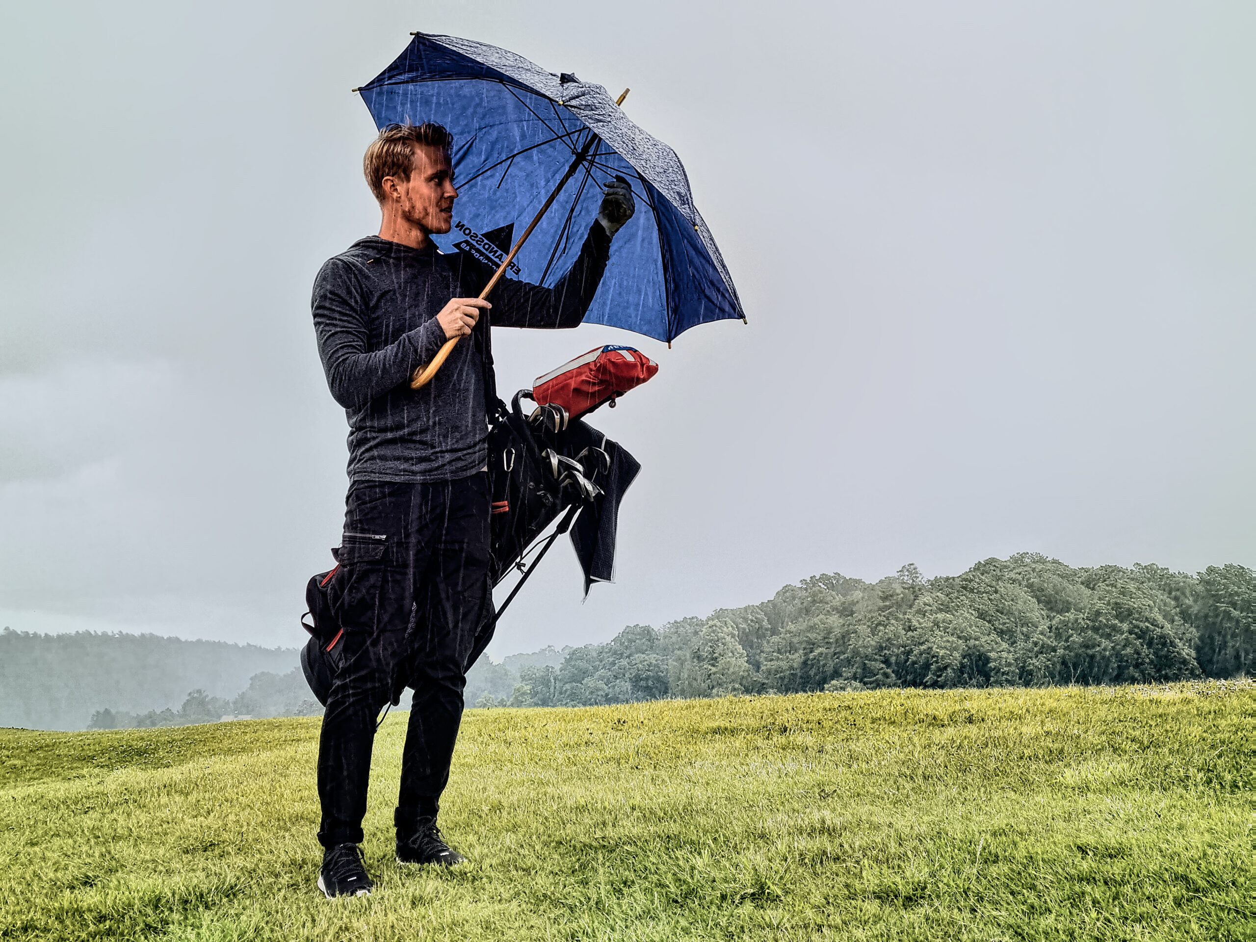 Análisis de las 5 mejores bolsas de palos de golf con trípode.